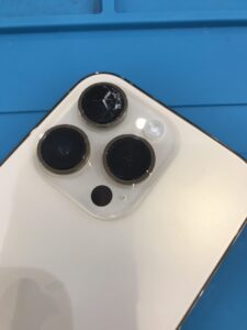 iPhone13Pro　カメラレンズ交換　修理